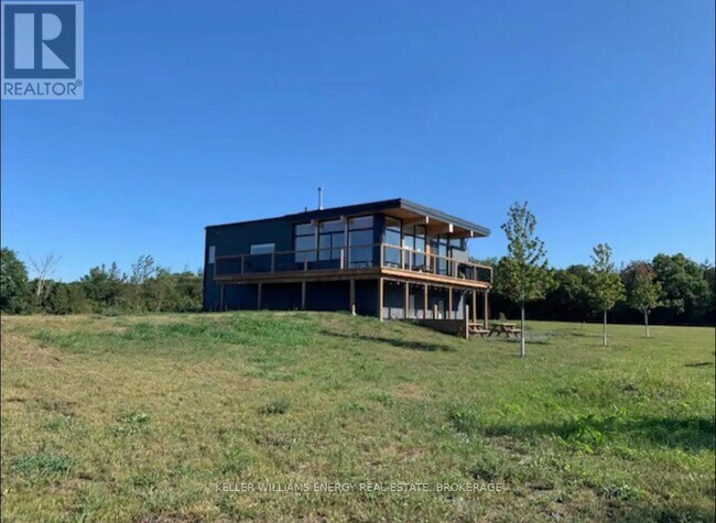 1594 County Rd 7 in Prince Edward, ON - Building Photo - Building Photo