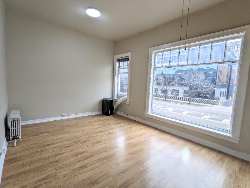 346 S Rose St-Unit -Apt 1 in Kalamazoo, MI - Foto de edificio