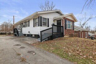 3337 Houston St in Indianapolis, IN - Building Photo