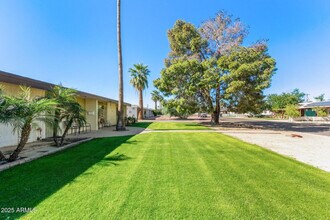 7045 E Wilshire Dr in Scottsdale, AZ - Building Photo - Building Photo