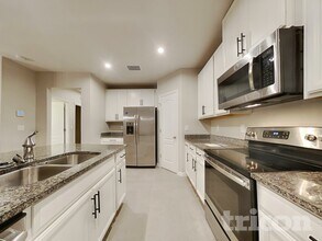 11120 High Noon Trl in Parrish, FL - Building Photo - Building Photo