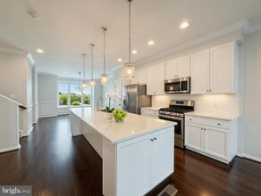 8430 Pine Bluff Rd in Frederick, MD - Building Photo - Building Photo