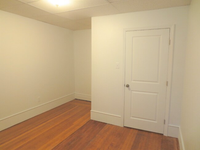 5704 Darlington Rd, Unit 1st Flr in Pittsburgh, PA - Building Photo - Building Photo