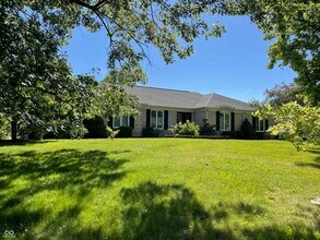 14112 Adios Pass in Carmel, IN - Foto de edificio - Building Photo