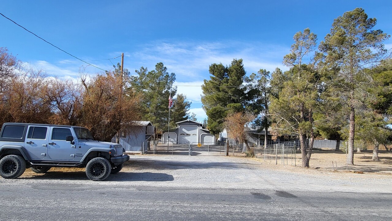 521 Alaska Way-Unit -Unit A in Pahrump, NV - Building Photo