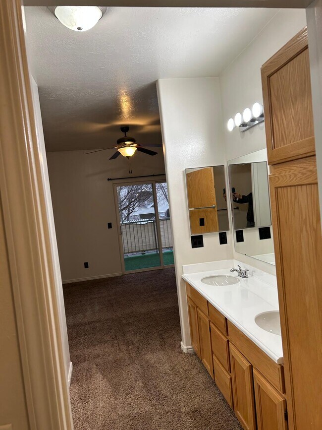 3859 S Canyon River Way, Unit River way in South Salt Lake, UT - Building Photo - Building Photo