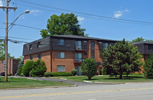 6415-6425 Joliet Rd Apartments