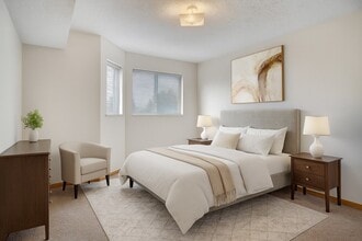 Quail Ridge in Winnipeg, MB - Foto de edificio - Building Photo