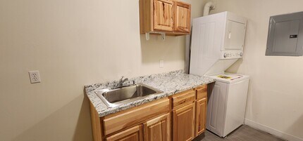 807 E Mission Ave in Spokane, WA - Building Photo - Building Photo