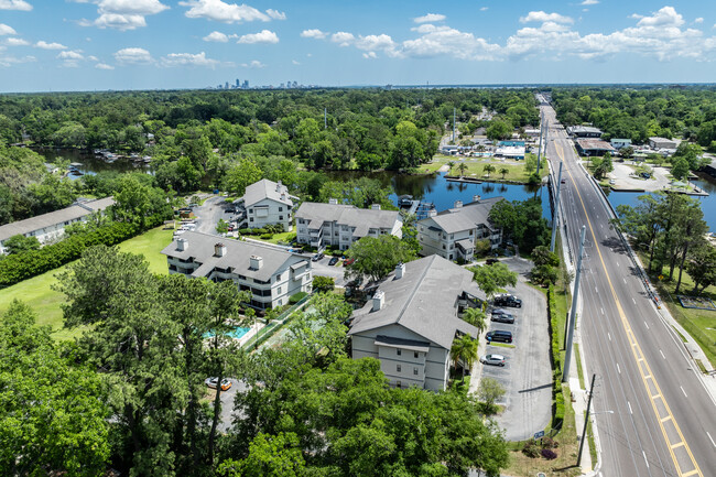 Cedar Creek Landing in Jacksonville, FL - Foto de edificio - Building Photo