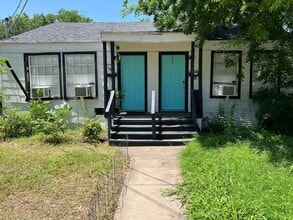 222 N 19th St in Corsicana, TX - Building Photo - Building Photo