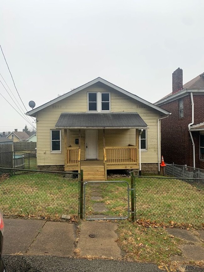 property at 416 E Elizabeth St