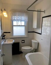 13 Gallup Ln in Waterford, CT - Building Photo - Building Photo