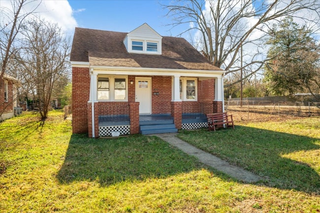 property at 1401 Byron St