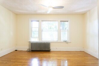 1789 Commonwealth Ave, Unit 1 in Boston, MA - Building Photo - Building Photo