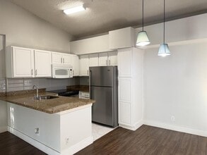 921 Lyons Rd, Unit 3205 in Coconut Creek, FL - Building Photo - Building Photo