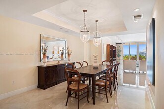 791 Crandon Blvd in Miami, FL - Building Photo - Building Photo