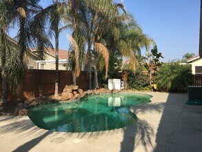 5513 Goldseive Dr in Riverbank, CA - Building Photo - Building Photo