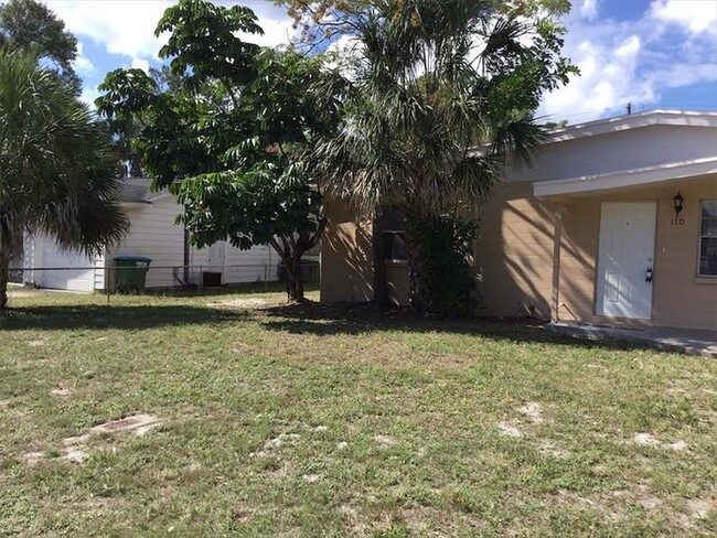 110 E Grapefruit Cir in Clearwater, FL - Building Photo - Building Photo