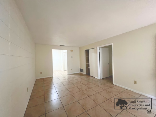 725 E Lime St in Lakeland, FL - Building Photo - Building Photo