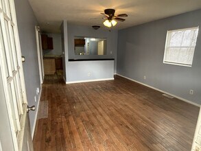 122 Spring-Hill St in Connersville, IN - Building Photo - Building Photo