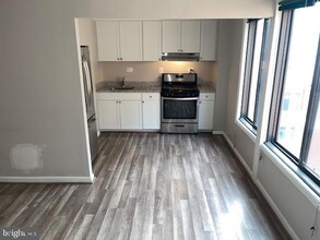 1440 N St NW, #1002-Unit -1002 in Washington, DC - Building Photo - Building Photo