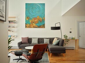 285 Circle Rd in Pine Bush, NY - Foto de edificio - Building Photo