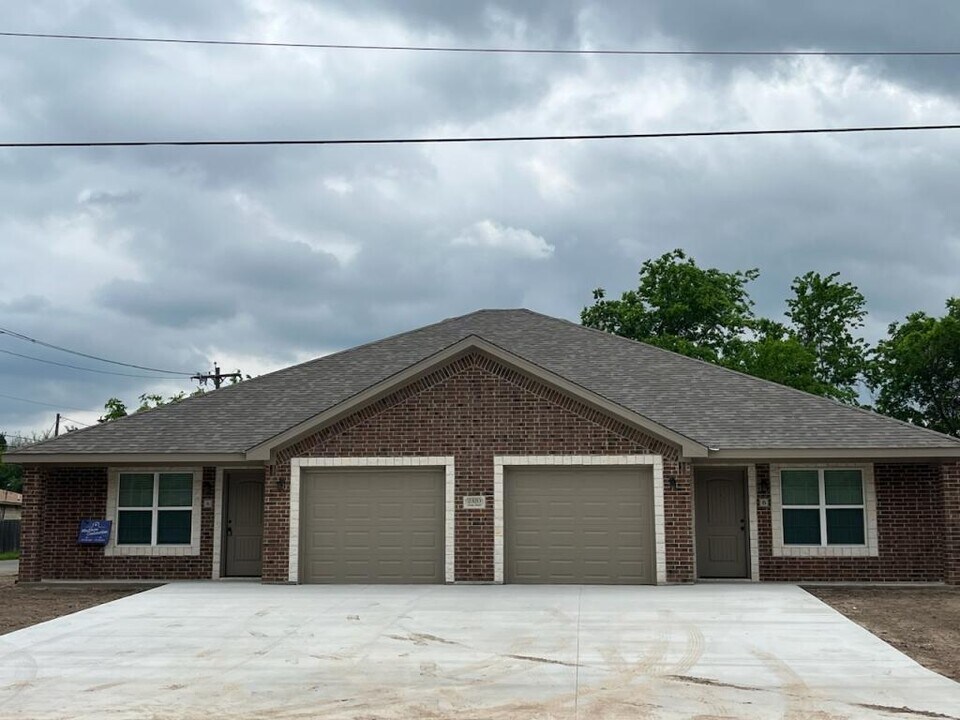 2320 Osage Rd in Gatesville, TX - Building Photo