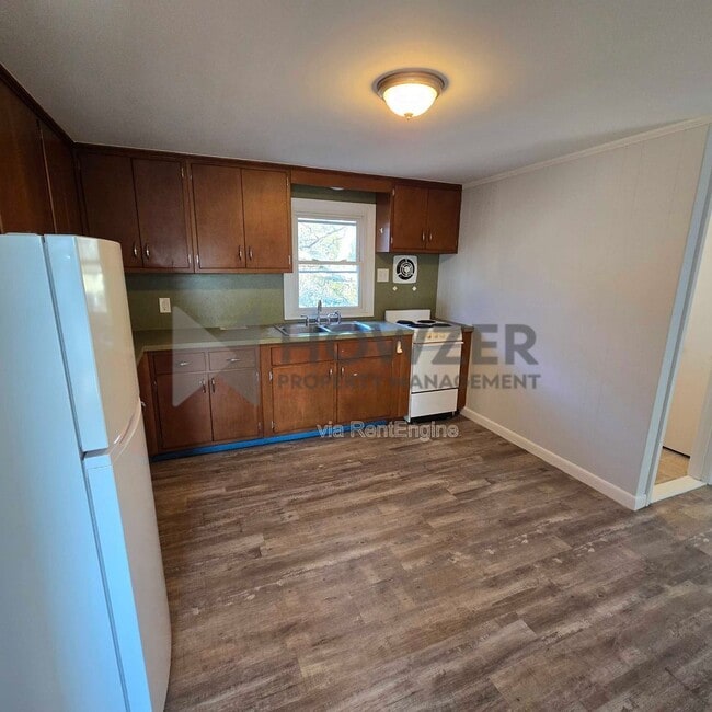 property at 560 W Main St