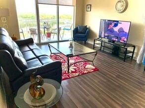 450 N Federal Hwy in Boynton Beach, FL - Foto de edificio - Building Photo