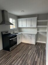 335 W Almond St in Compton, CA - Building Photo - Building Photo