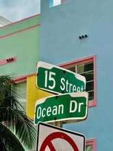 1460 Ocean Dr in Miami Beach, FL - Building Photo - Building Photo