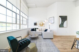 2121-41 Market St in Philadelphia, PA - Building Photo
