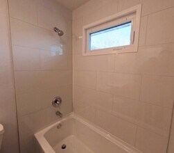 822 16th St SE in Cedar Rapids, IA - Building Photo - Building Photo