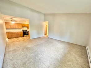 3439 S 26th St, Unit 16 in Milwaukee, WI - Foto de edificio - Building Photo