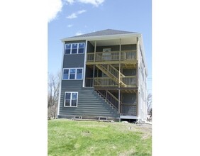 17 Waters St-Unit -1 in Millbury, MA - Building Photo - Building Photo