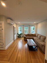 15 Willow Ave, Unit 2 in Salem, MA - Building Photo - Building Photo