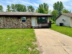 5331 Aspen Ave in Portage, IN - Building Photo