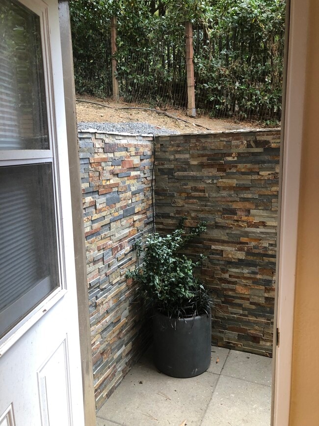 423 Durant Way, Unit 423A Durant Way MV in Mill Valley, CA - Building Photo - Building Photo