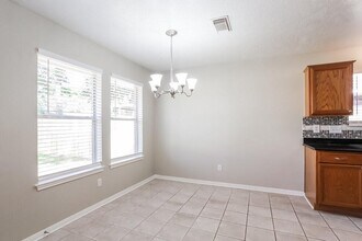 3030 Hummingbird Ln in Humble, TX - Building Photo - Building Photo