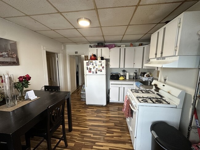 41 Louis St in Chelsea, MA - Building Photo - Building Photo