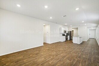 13855 Siltstone Lp in San Antonio, TX - Building Photo - Building Photo
