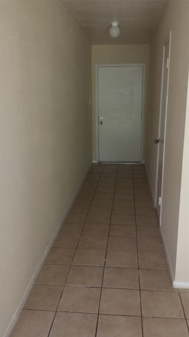 11830 Mosscrest Dr in Houston, TX - Building Photo - Building Photo