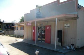 2444 S 9th St in Fresno, CA - Foto de edificio - Building Photo