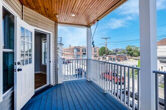 27 Linden St, Unit 2 in Boston, MA - Building Photo - Building Photo