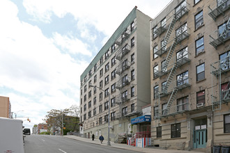 129 E 102nd St in New York, NY - Building Photo - Building Photo