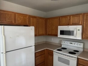 122 Hornby Cir in Goose Creek, SC - Building Photo - Building Photo