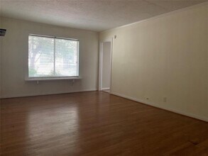 2327 Branard St-Unit -1 in Houston, TX - Building Photo - Building Photo