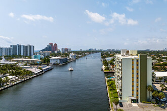 Lauderdale Tower in Fort Lauderdale, FL - Building Photo - Building Photo