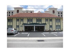 2404 NE 33rd Ave in Fort Lauderdale, FL - Building Photo